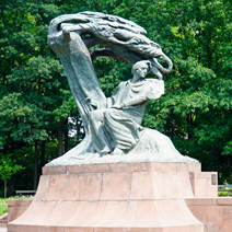 Zdj. nr 2;  Pomnik Fryderyka Chopina w Warszawie