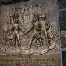 Zdj. nr 20;  Pomnik - urna z prochami żołnierzy armii Napoleona